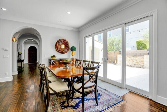 Building Photo - 54 Clifford