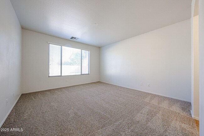 Building Photo - 14088 W Aster Dr