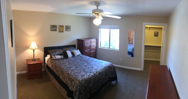 Building Photo - 950 Seven Hills Dr