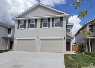 Building Photo - 7514 Astro Fld