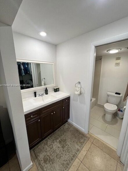 Building Photo - 8401 SW 107th Ave