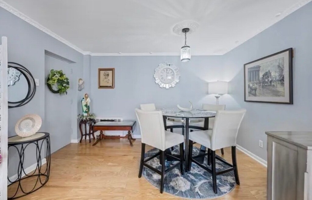 Building Photo - 38 Juniper St