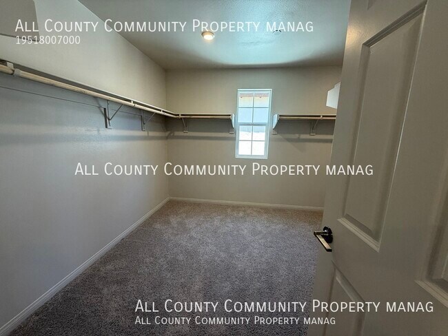 Building Photo - 26604 Ashley Rd