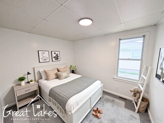 Building Photo - Stunning 3 Bedroom 1 Bathroom now availabl...
