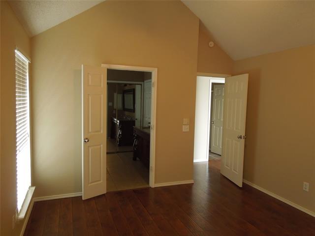 Building Photo - 2604 Potomac Dr