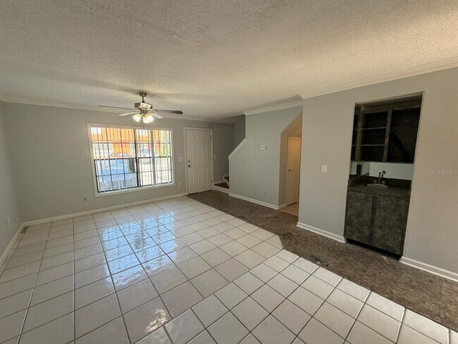 Building Photo - 3367 Riverview Way