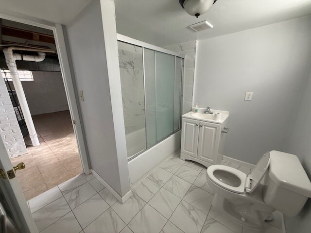 Building Photo - 5533 Beechwood Ave