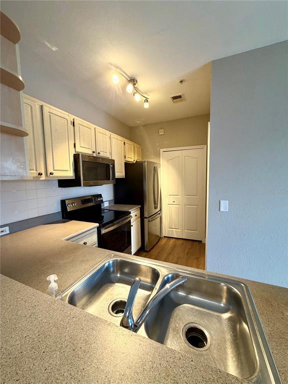 Building Photo - 2639 Maitland Crossing Way