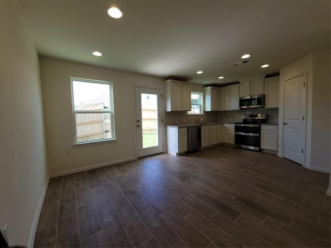 Building Photo - 17204 Adoro Dr
