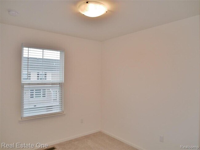 Building Photo - 4637 Bradley Cir