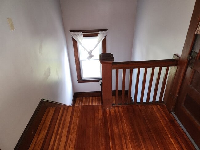 Building Photo - 43 Wildermere St