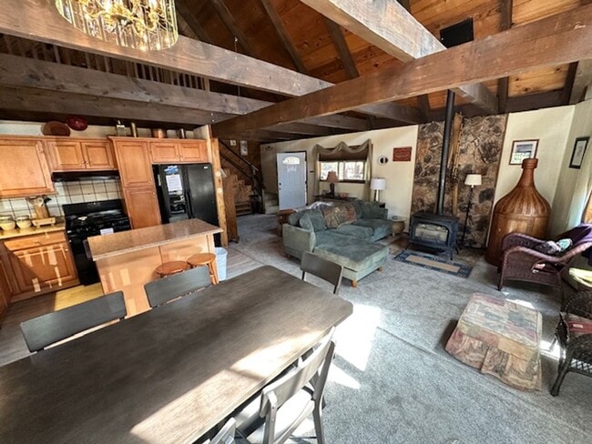 Building Photo - Cozy Cottage located Near Heavenly Ski Area! Avail. for a 3-6 month Seasonal lease or a long term...