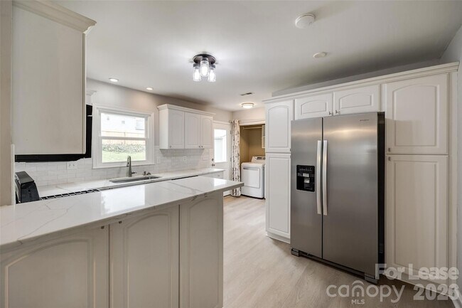 Building Photo - 7324 Killingdeer Ln