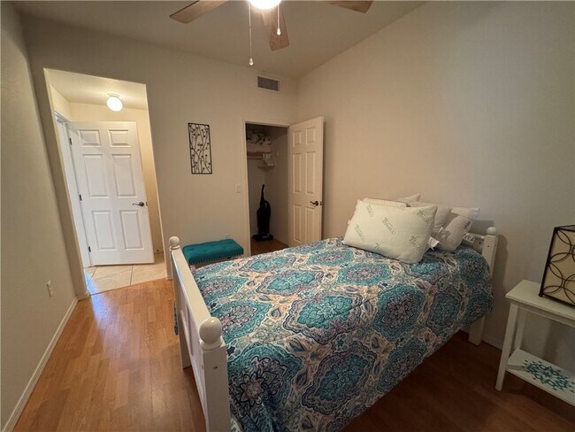 Building Photo - 3340 Landon Dr W