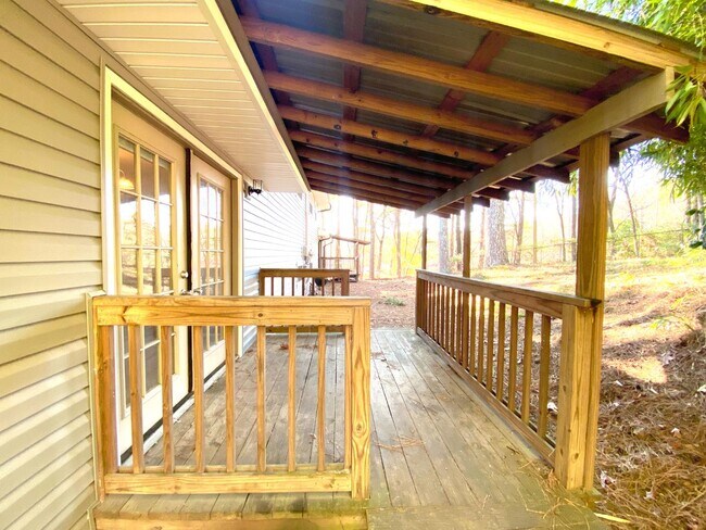 Building Photo - 739 S Germantown Cir