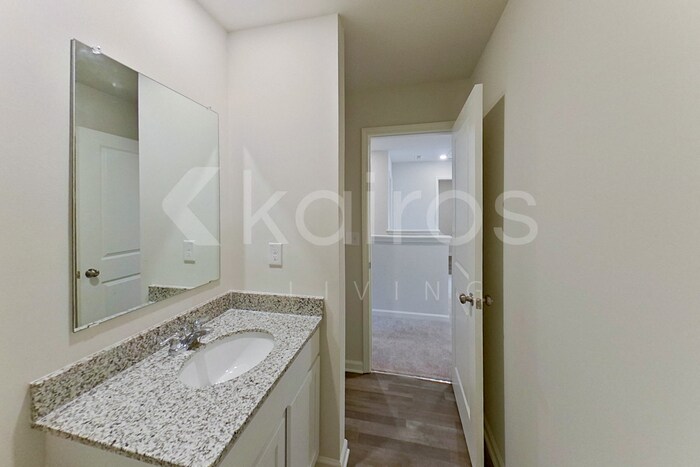 Building Photo - 1600 Forsyth St