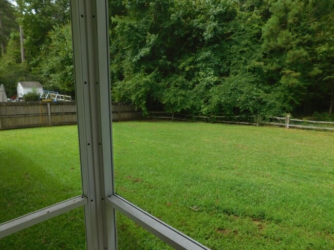 Building Photo - 408 Sweet Gum Way