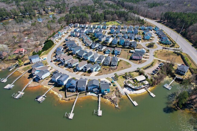 Building Photo - Lake View Living Near Lake Murray – Spacious 5BR Home w/ Boat Ramp & Docks