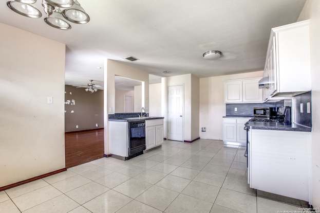 Building Photo - 5519 Red Canyon