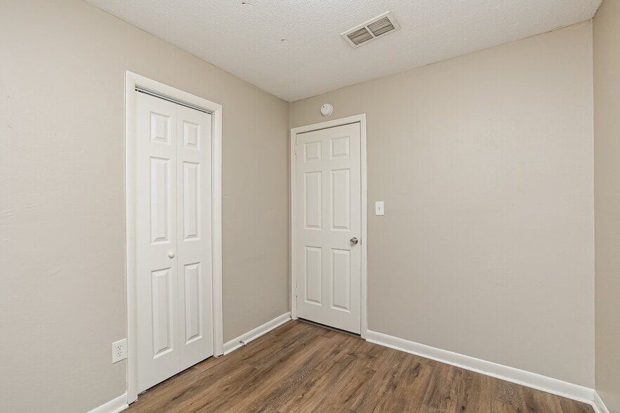 Building Photo - 36 Abaco St