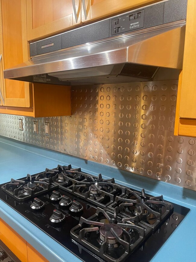 Building Photo - Hollywood Luxury 2 Bed Condo!