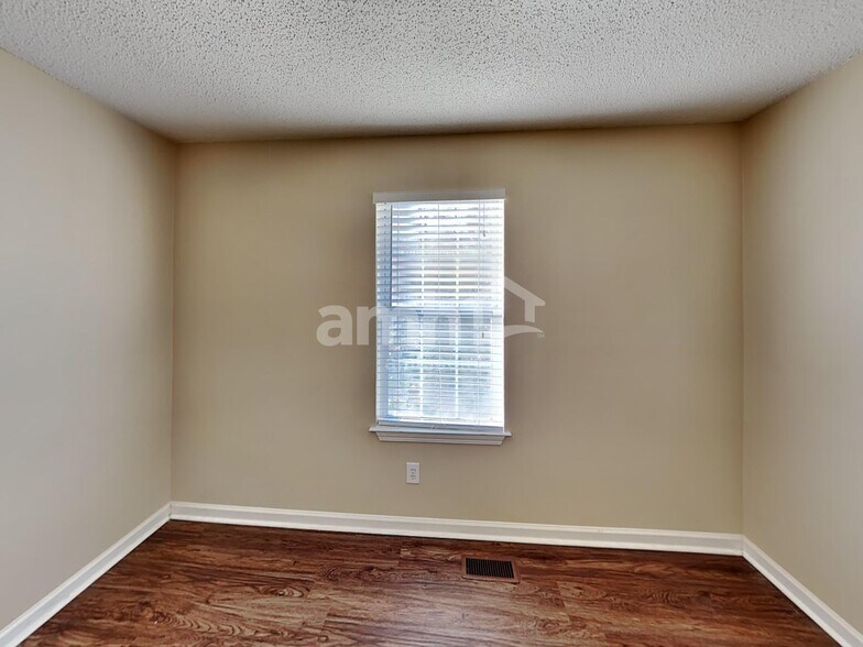 Building Photo - 3826 Tidewater Way NW