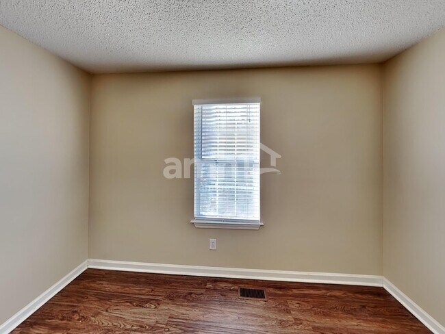 Building Photo - 3826 Tidewater Way NW