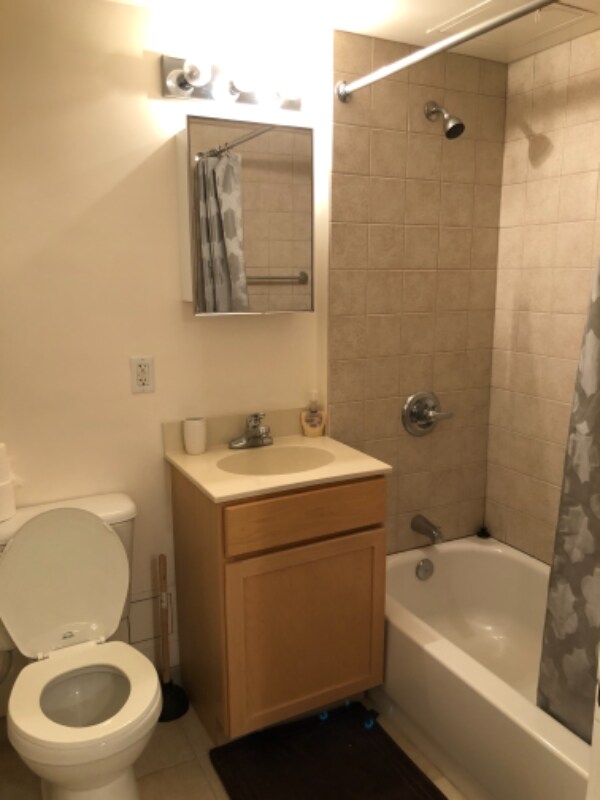 Building Photo - 800 4th St SW