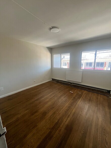 Building Photo - 473 Park Ave