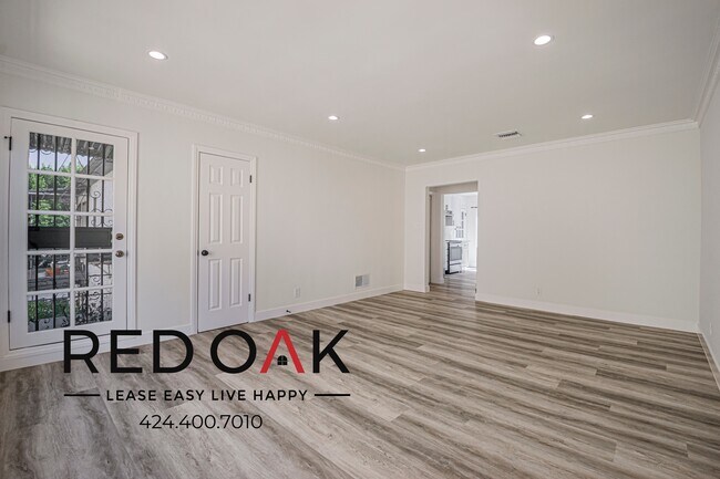 Building Photo - 441 Hayworth Ave