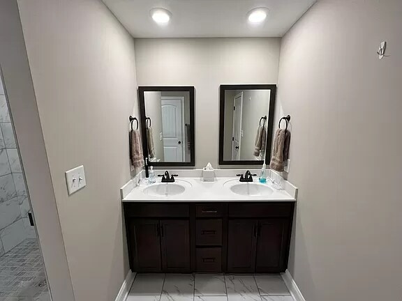 Building Photo - 201 Geneva Ln