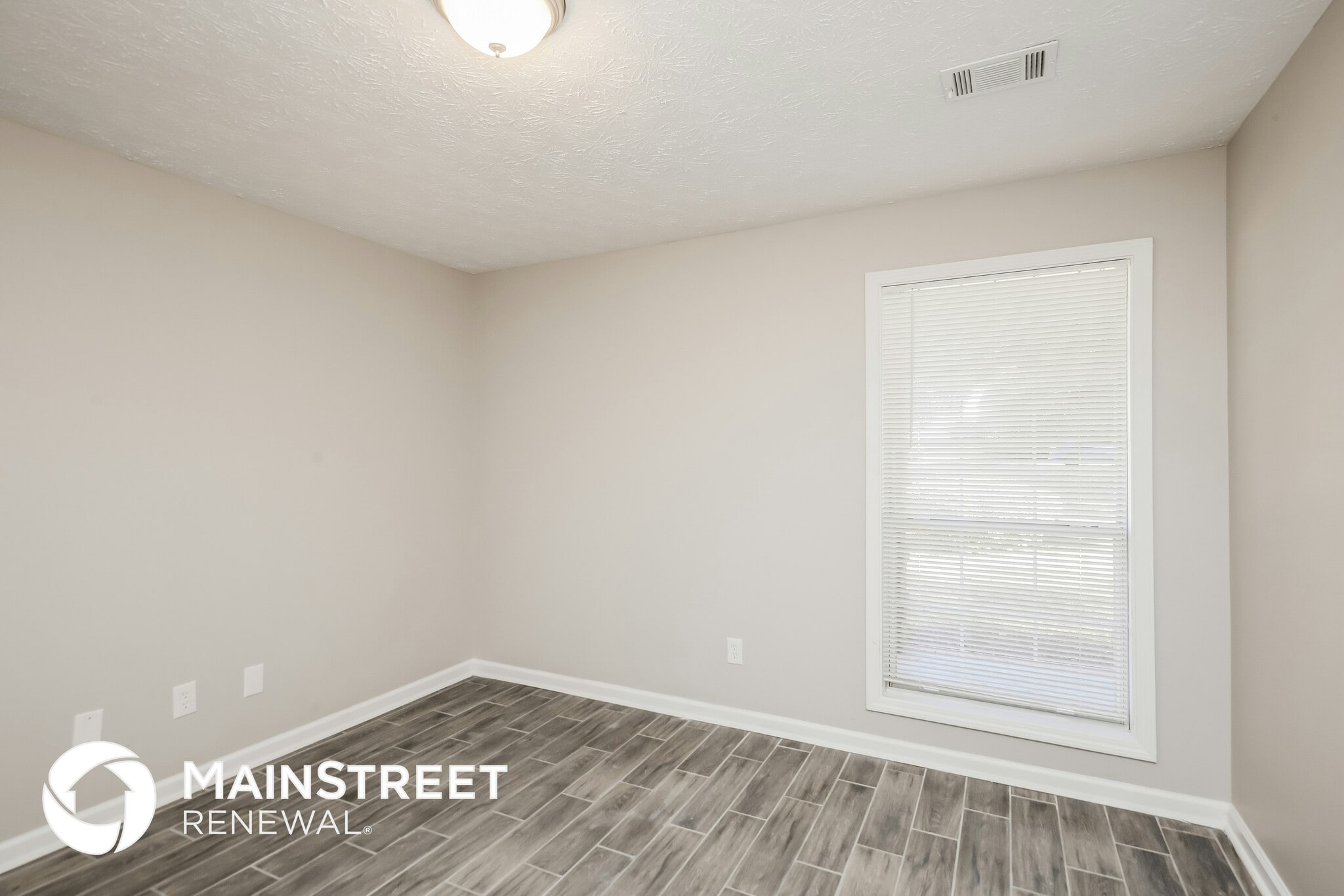 Building Photo - 55 Windsong Dr