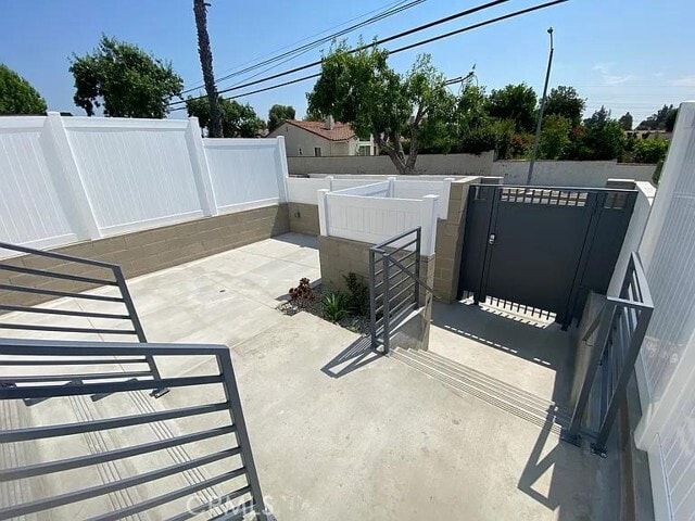 Building Photo - 10455 Etiwanda Ave