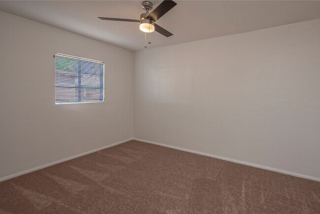 Building Photo - 4456 E Campbell Ave