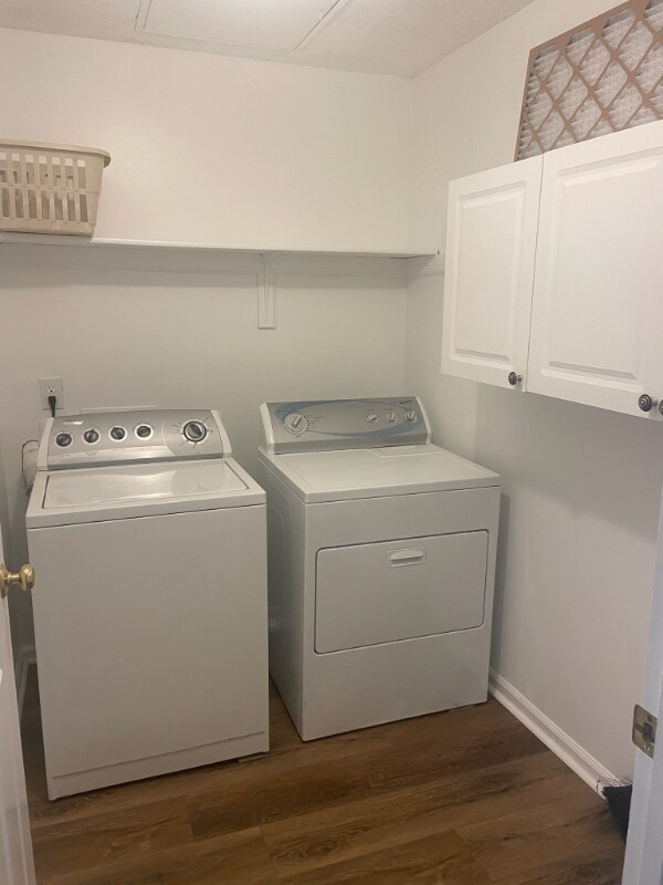 Building Photo - 801 Moultrie Ct