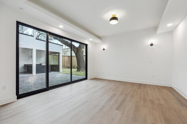 Building Photo - 5513 Pagewood Ln