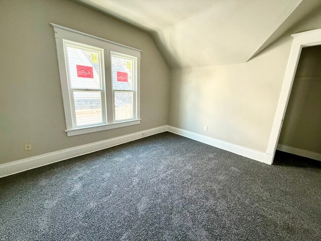 Building Photo - 1201 67th St