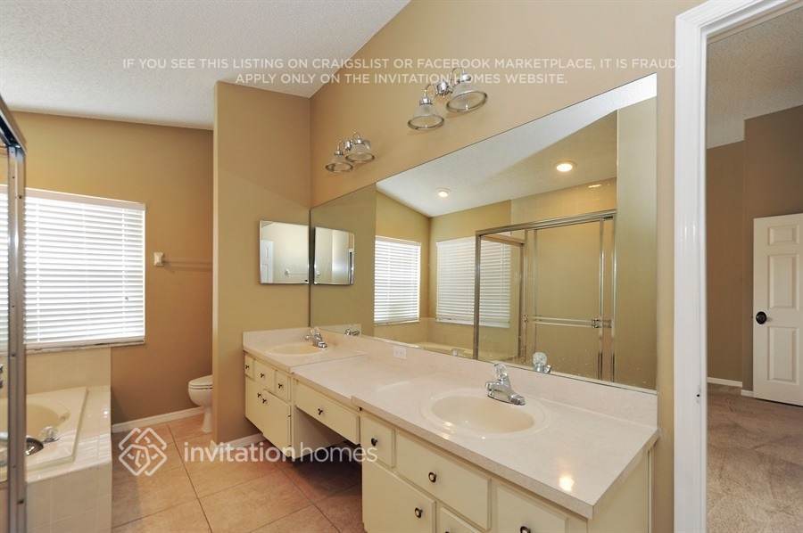 Building Photo - 5430 Los Palos Dr