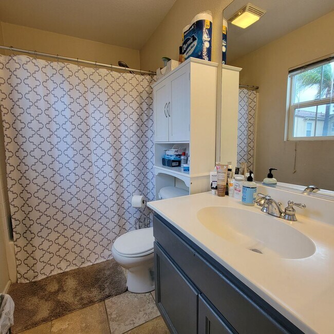 Building Photo - MOVE-IN SPECIAL $500 OFF! Otay Ranch - Gorgeous 2 Bed/2 Bath Condo with Garage