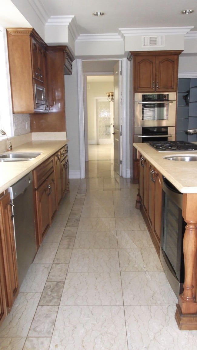 Building Photo - 1842 10th St