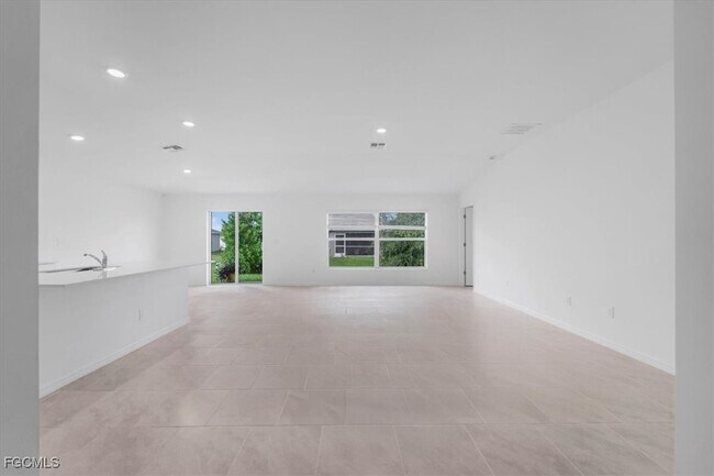 Building Photo - 2224 NW 23rd Terrace