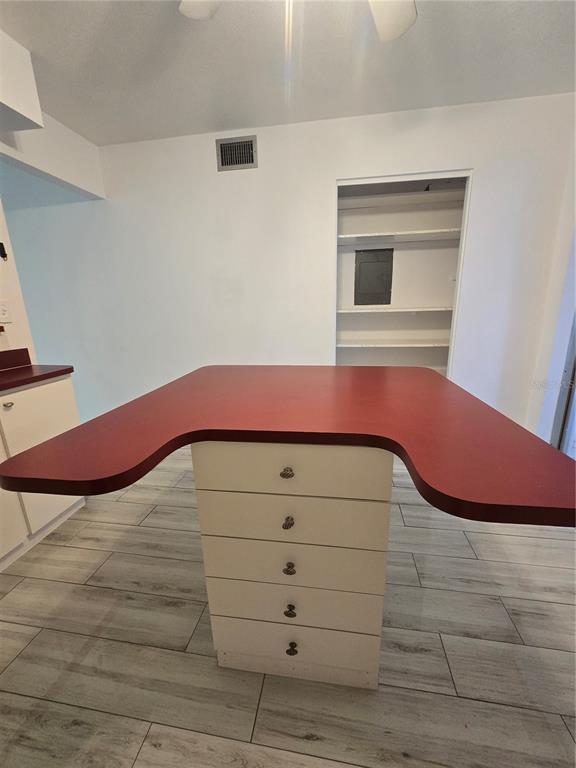 Building Photo - 211 Pasadena Ave N