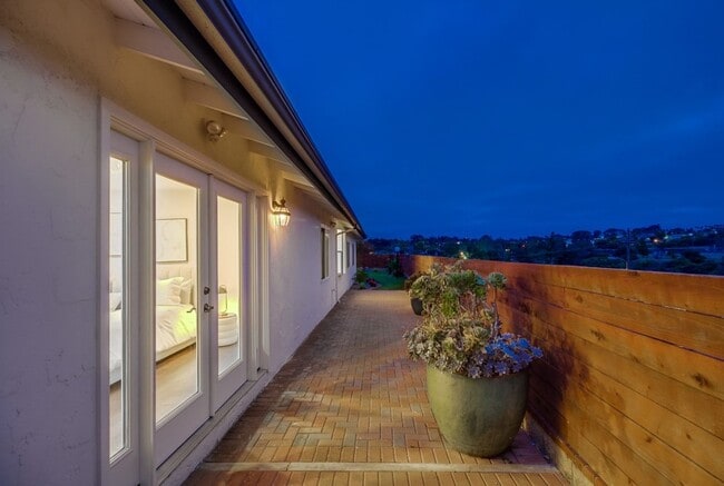 Building Photo - Beautiful house in heart of Point Loma