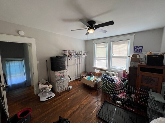 Building Photo - Spacious 4-Bedroom Home