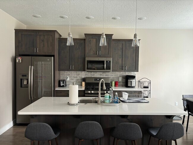 Primary Photo - 2872 W 220 N