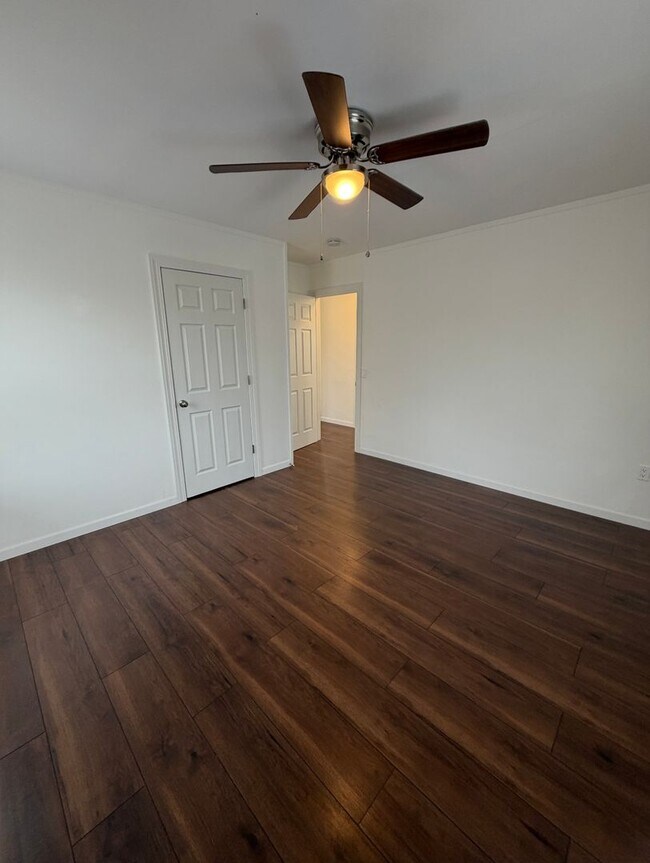 Building Photo - Completely Remodeled Three Bedroom One Bath in Richland - Move in Ready!!