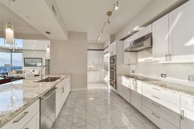 Building Photo - 3333 Allen Pkwy