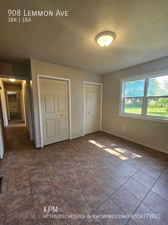 Building Photo - 908 Lemmon Ave