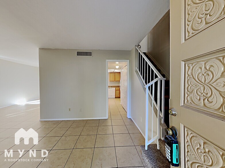 Building Photo - 5924 N 83rd St