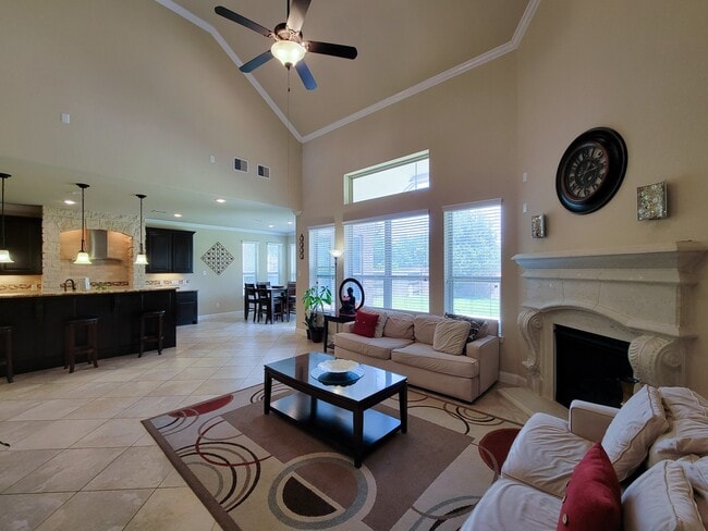 Building Photo - 715 Charleston Heights Ln